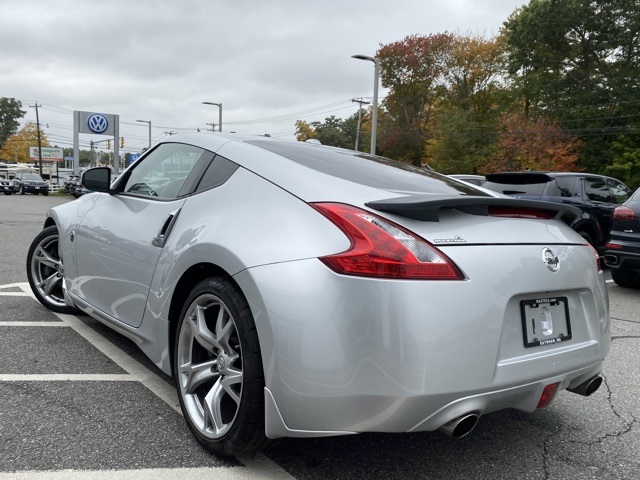 Pre-Owned 2009 Nissan 370Z Touring RWD 2D Coupe